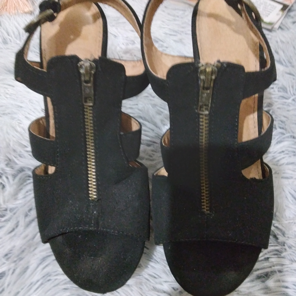 Black velvet heels